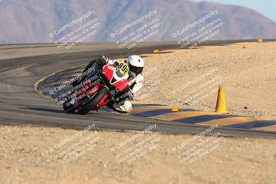 media/Nov-16-2024-CVMA (Sat) [[0e4bb1f32f]]/Race 11-Amateur Supersport Open/